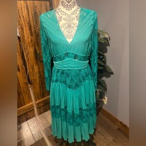 ASOS Green midi dress size 8